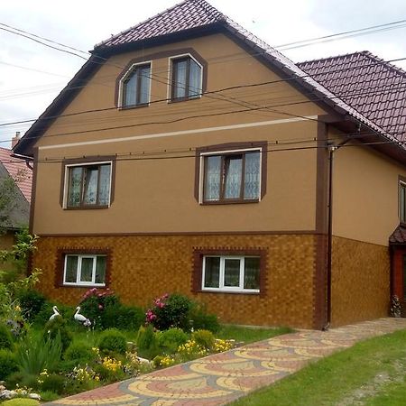 Sadyba Gostynniy Dvir Izki Exterior foto